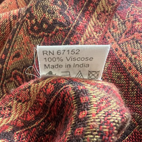 Sevan Brand Women's Scarf! - Picture 3 of 7